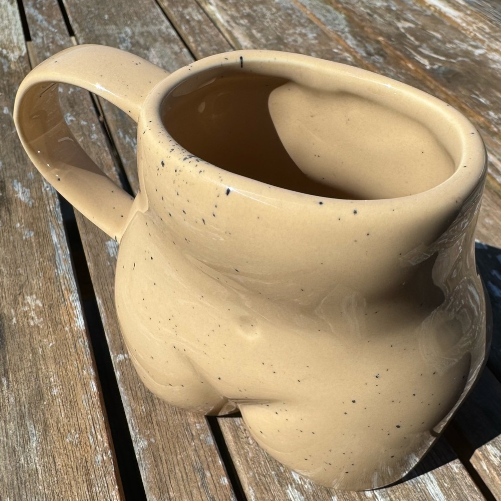 Booty Shaped Ceramic Cup / Booty Mug/Vase: Beige Flecked - Picture 2 of 11